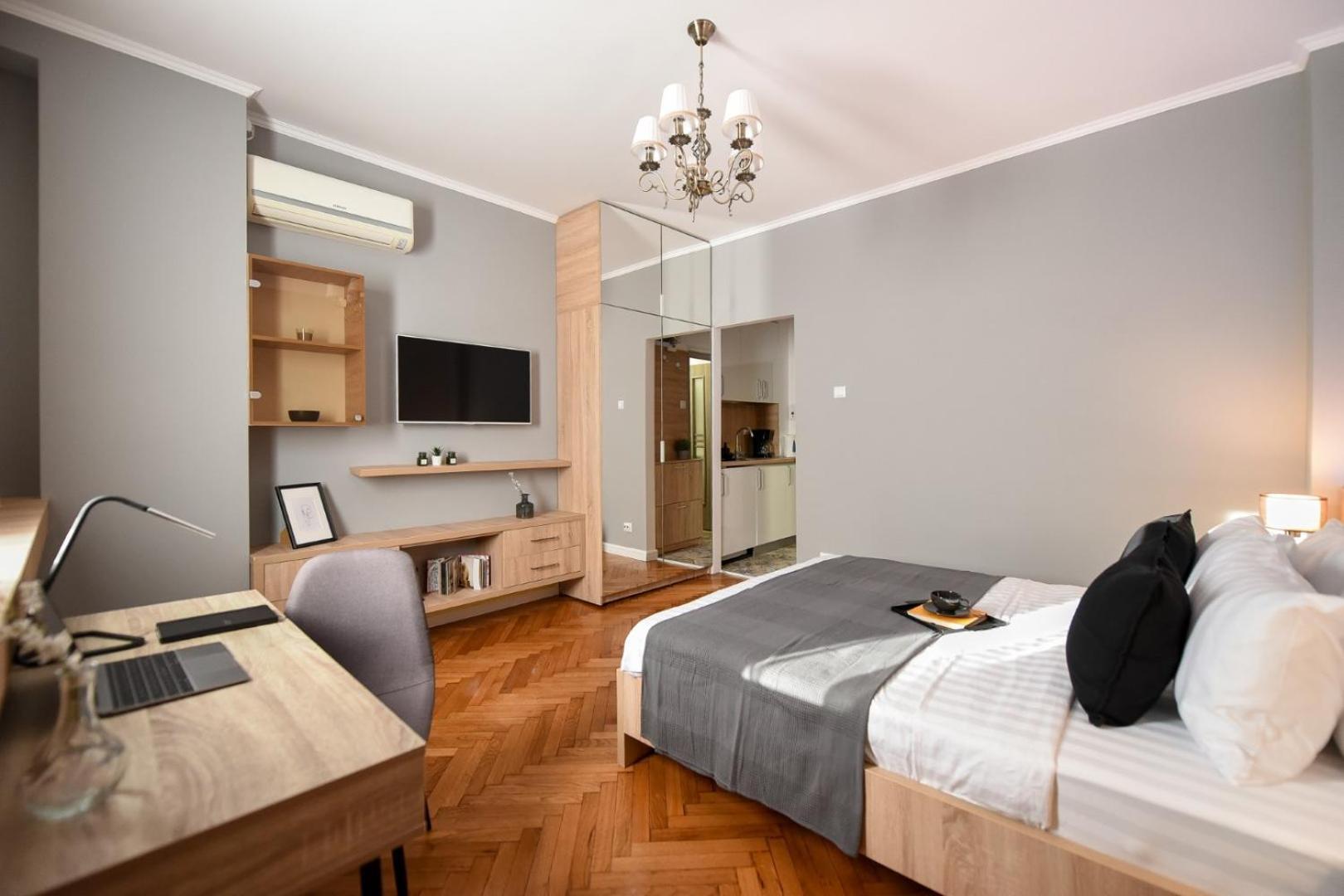 City Center Getaway - Cozy Accommodation For Your Perfect Stay Bukarest Exterior foto